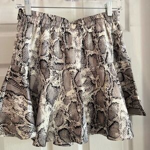 Glam Pleated Flare Snakeskin Print Skirt Medium Belted Casual NWOT